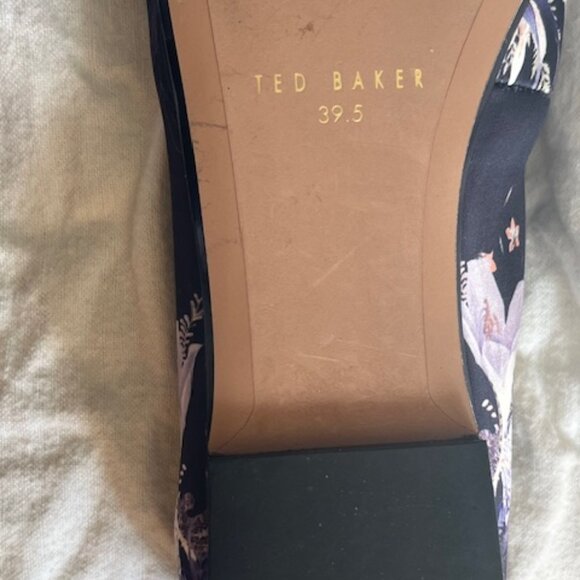 TED BAKER navy floral ballet flats size 39.5 Like NEW - Picture 4 of 12